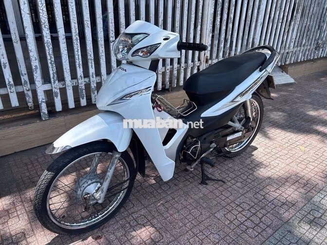 Honda Wave A110 Trắng zin êm chính chủ