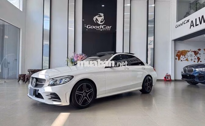 Mercedes C300 AMG 2021 38.900 km 1 chủ cực đẹp
