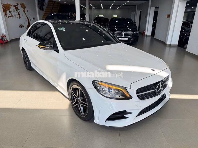 Mercedes C300 AMG 2021 38.900 km 1 chủ cực đẹp