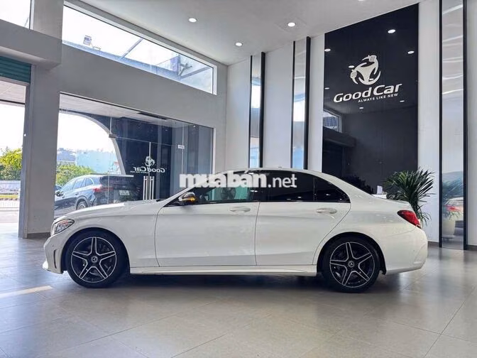 Mercedes C300 AMG 2021 38.900 km 1 chủ cực đẹp