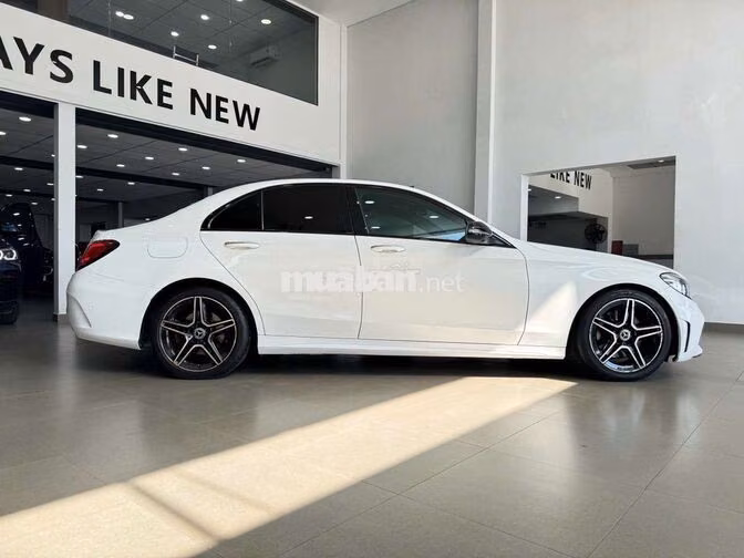 Mercedes C300 AMG 2021 38.900 km 1 chủ cực đẹp