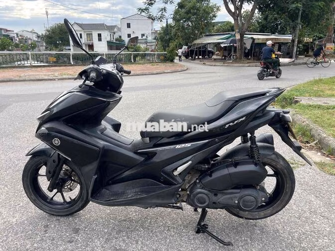 Yamaha NVX 2017 Đen Zin
