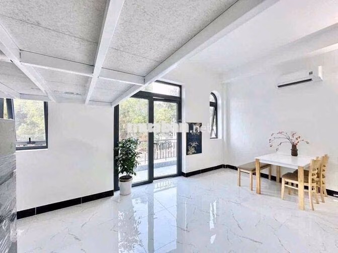 Căn Hộ DUPLEX Ban Công Nguyễn Xí Full Nội Thất Gần Các Trường Đại Học