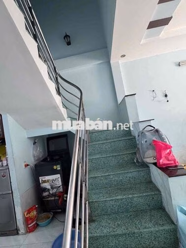 Cho Thuê nhà nguyên căn  sau lưng  EMart Phan Huy Ích. Gò Vấp