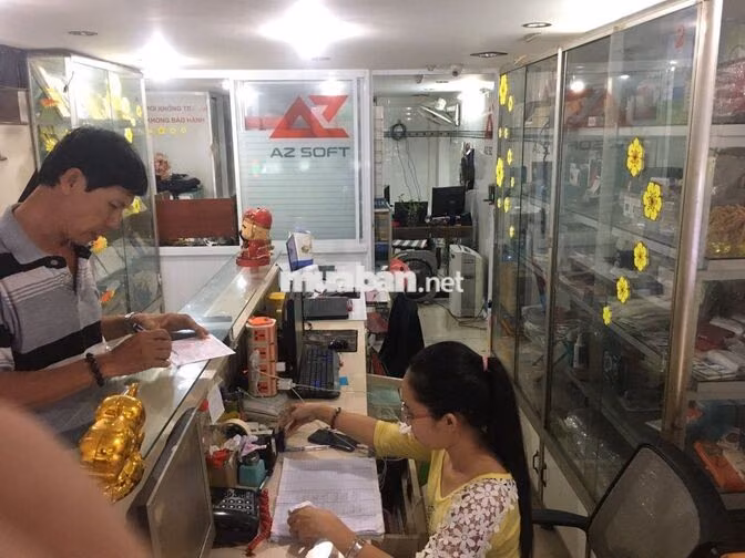 TUYỂN NHÂN VIÊN LỄ TÂN ĐIỆN THOẠI ĐI ĐỘNG