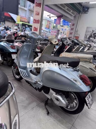 Vespa Sprint 125 Xanh .  Kim phun điện tử