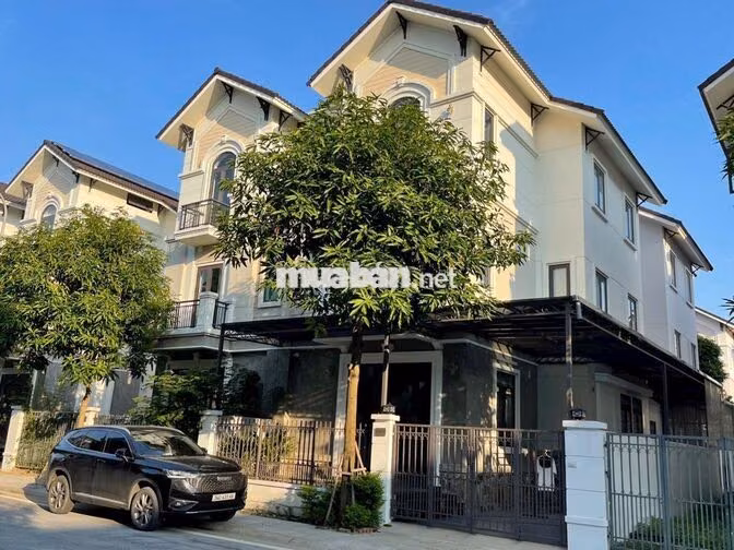 Bán biệt thự VSIP Bắc Ninh 135m² hướng Nam, sổ đỏ lâu dài, hơn 8 tỷ