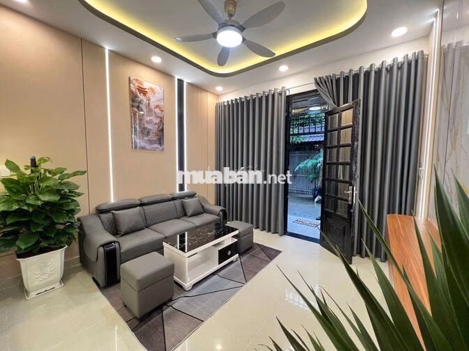 âu dương lân,quận 8 ,hẻm 3m, 3 tầng, 4mx12,5m ,nhỉnh 7,x tỷ