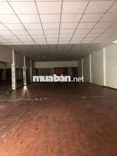 CHO THUÊ KHO 400M GIÁ RẺ 15TRIEU MT 