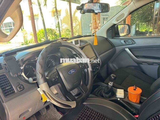 Ford Ranger XLS 2017 Số sàn Đen