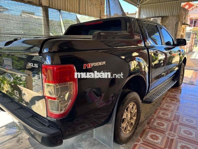 Ford Ranger XLS 2017 Số sàn Đen