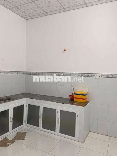 nhà hẻm rộng mát, giá phù hợp người có thu nhập vừa