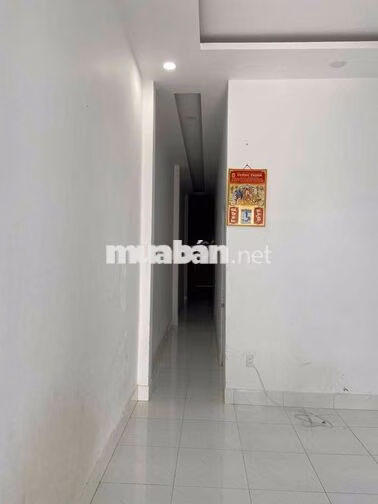 nhà hẻm rộng mát, giá phù hợp người có thu nhập vừa