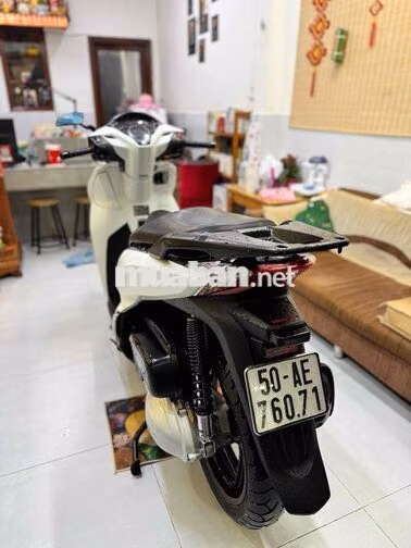Honda SH 300i Ý Trắng Smartkey