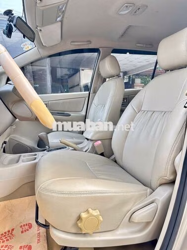 Toyota Innova 2014