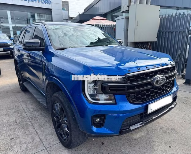 Ford Everest Nextgen Sport 2023 Xanh 21.000 km