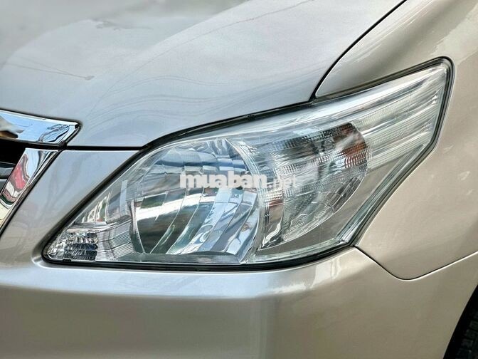 Toyota Innova 2014