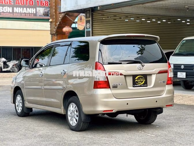 Toyota Innova 2014