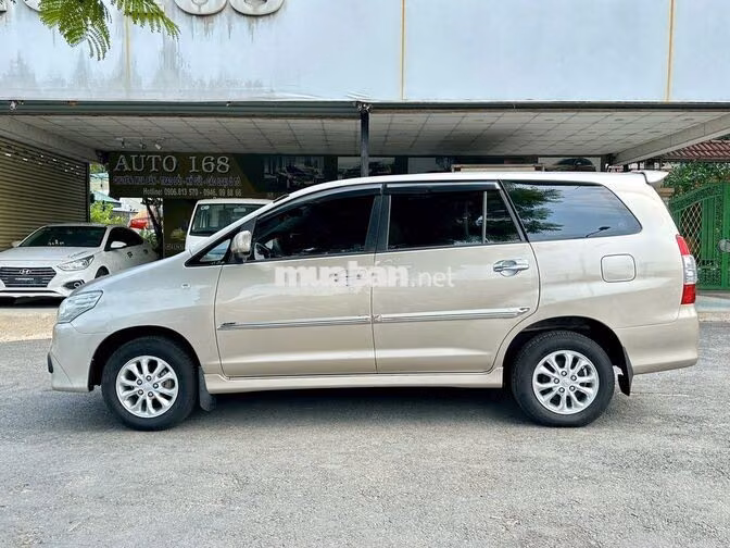 Toyota Innova 2014