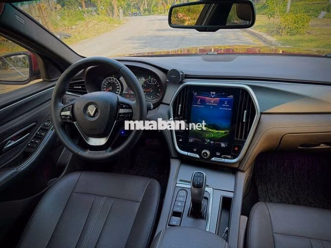 VINFAST LUX A 2.0 MODEL 2020 BẢO HÀNH HÃNG 2030