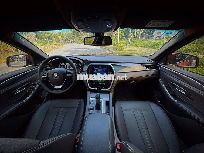 VINFAST LUX A 2.0 MODEL 2020 BẢO HÀNH HÃNG 2030