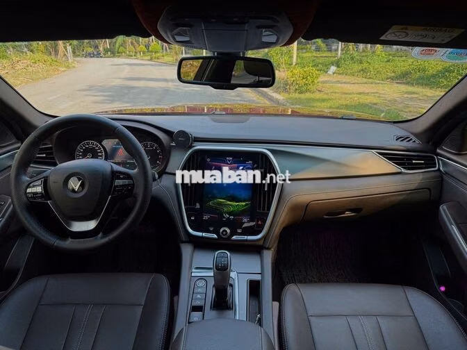 VINFAST LUX A 2.0 MODEL 2020 BẢO HÀNH HÃNG 2030