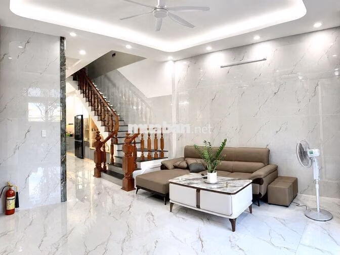 🏡 CHO THUÊ NHÀ MỚI 3 PHÒNG NGỦ CÓ THANG MÁY KĐT HÀ QUANG 2 GIÁ 27 TR