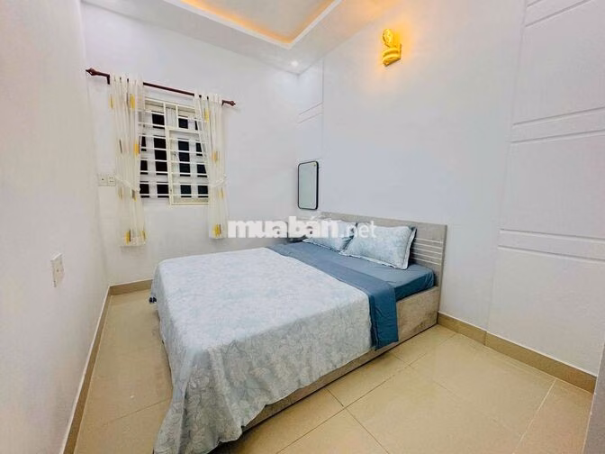 Nhà hẻm Dương Cát Lợi chính chủ, cách Phú Mỹ Hưng 5p. Sổ sẵn sang tên