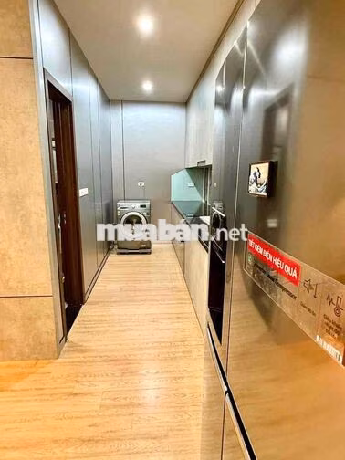 Cho thuê Chung cư Nguyễn Văn Cừ  112m2 2 ngủ + 2 WC Full đồ nội thất-