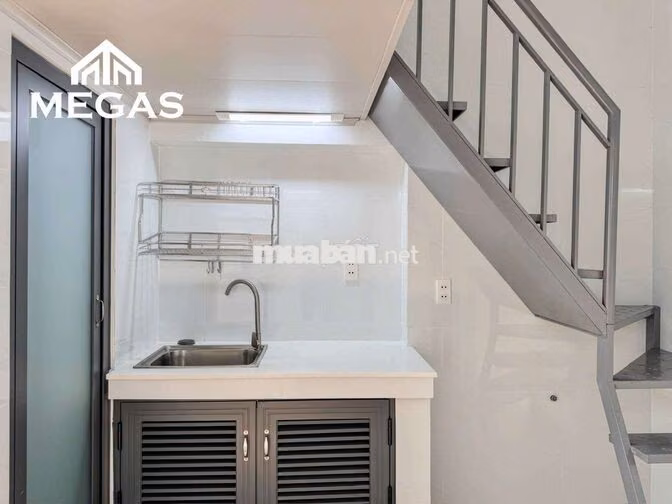 GÁC TRỐNG SẴN NGAY SPKT - ĐH Ngân hàng