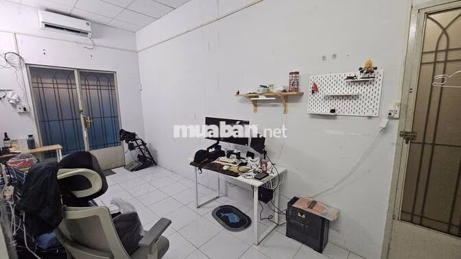 Phòng diện tích lớn nguyễn hữu cảnh bình thạnh 
