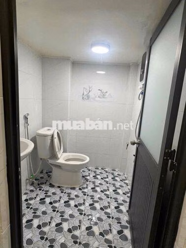 Cho thuê nhà hẻm 8m Bình Long - Bhha - Bình Tân - Giáp Tân Phú