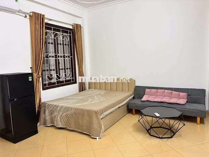 Cho thuê phòng đẹp mặt phố Trung Yên