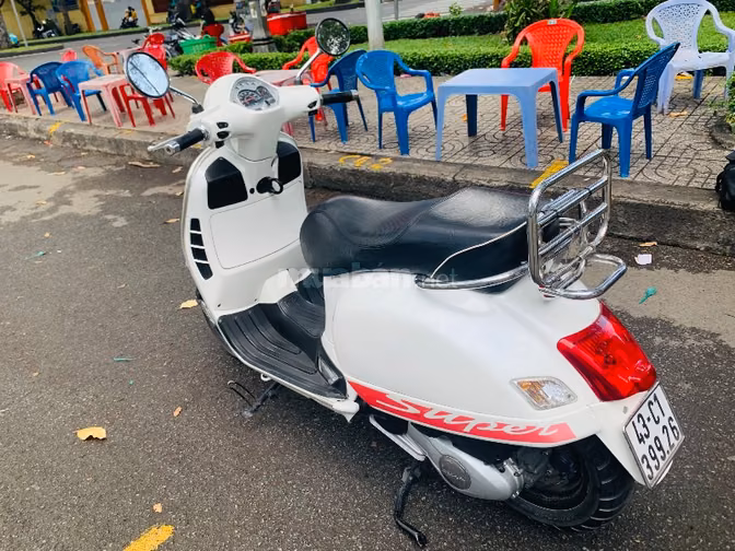Bán Vespa GTS 125 , 3V Trắng , sx 2014