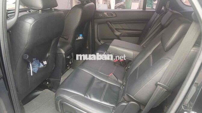 Ford Everest Titanium (4x2) 2019 nhập Thái