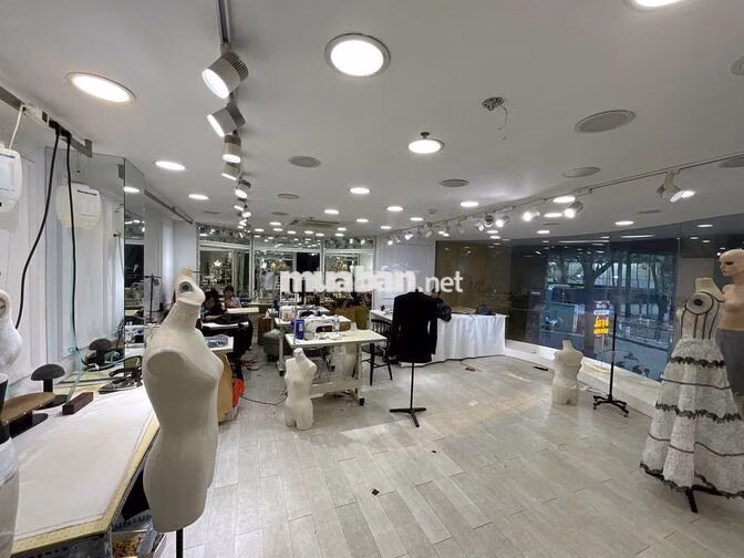 *** 5 THỢ MAY HÀNG THIẾT KẾ CAO CẤP-Q1
