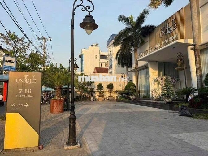 [KO CẦN KN] 10 NHÂN VIÊN TIỆC CƯỚI THỦ ĐỨC