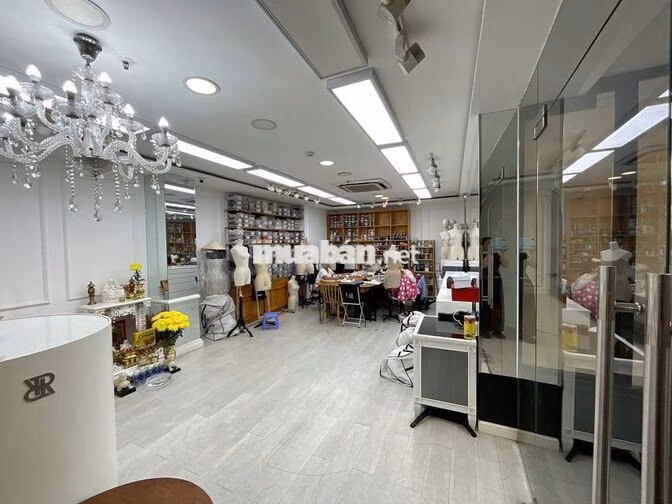 *** 5 THỢ MAY HÀNG THIẾT KẾ CAO CẤP-Q1