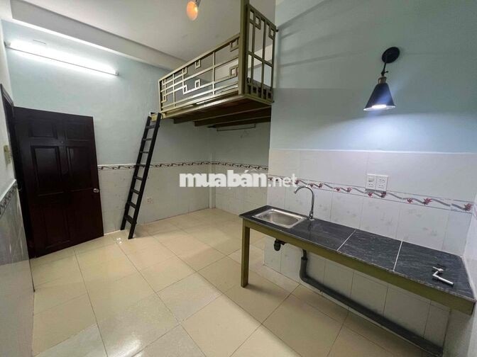 Phòng trọ quận 10 20m vuông Hoà Hưng ngay trung tâm TP