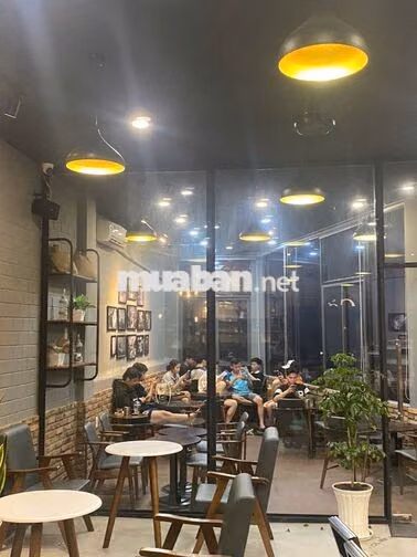 Gờ cafe tuyển pha chế, phục vụ ca sáng - tối