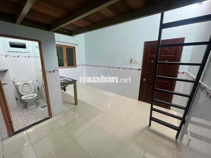 Phòng trọ quận 10 20m vuông Hoà Hưng ngay trung tâm TP