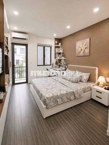 🏠 ĐƯỜNG XE HƠI KHÁNH HỘI, QUẬN 4, 4 TẦNG, 72M² (4.5 X 18M)