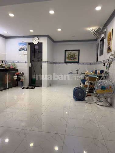 Cho thuê nhà Nguyên Căn Hẻm 127. Đường số 33 . Mai văn Vĩnh Q7.DT 4x10