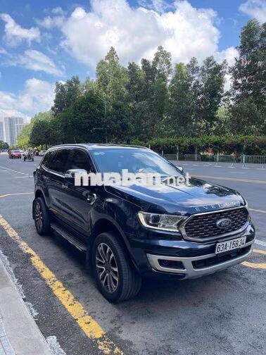 Ford Everest Titanium 2020 Xanh cavansie 80000 km