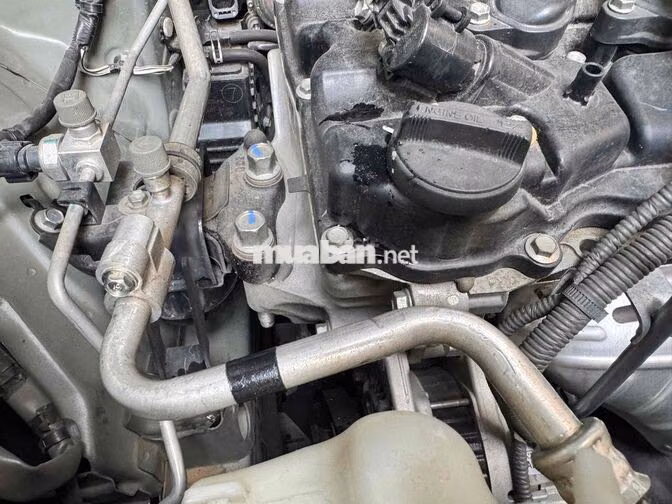Toyota Veloz Cross CVT Top 2022 Đen 25.000 km zin