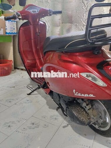 Piaggio Vespa Primavera Đỏ