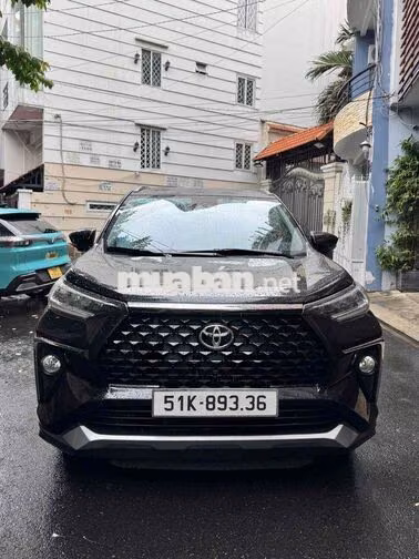 Toyota Veloz Cross CVT Top 2022 Đen 25.000 km zin