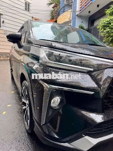 Toyota Veloz Cross CVT Top 2022 Đen 25.000 km zin