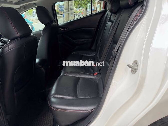 Mazda 3 1.5 AT 2016 Trắng Tự động