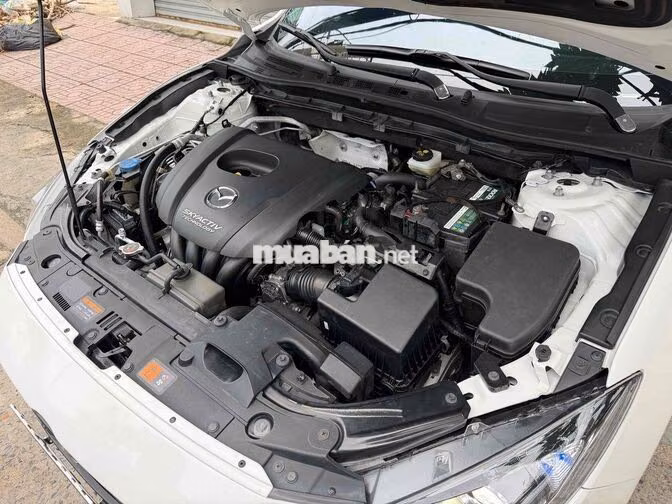 Mazda 3 1.5 AT 2016 Trắng Tự động